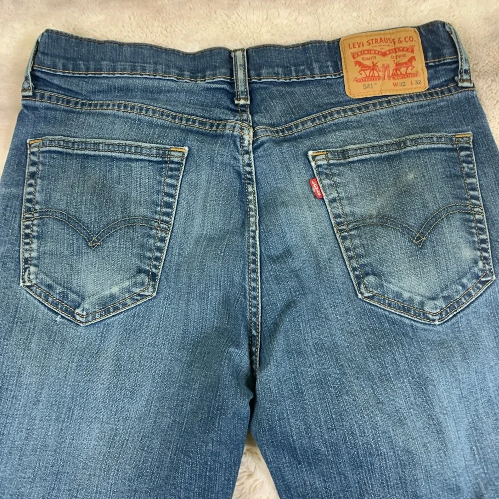 Levis 541‎ Athletic Taper Mens Blue Jeans W32 L32 Medium Wash Denim